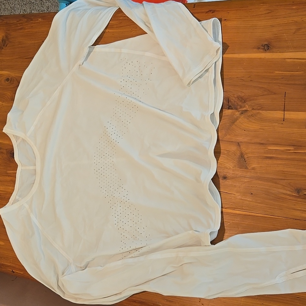 White longsleeve lululemon top